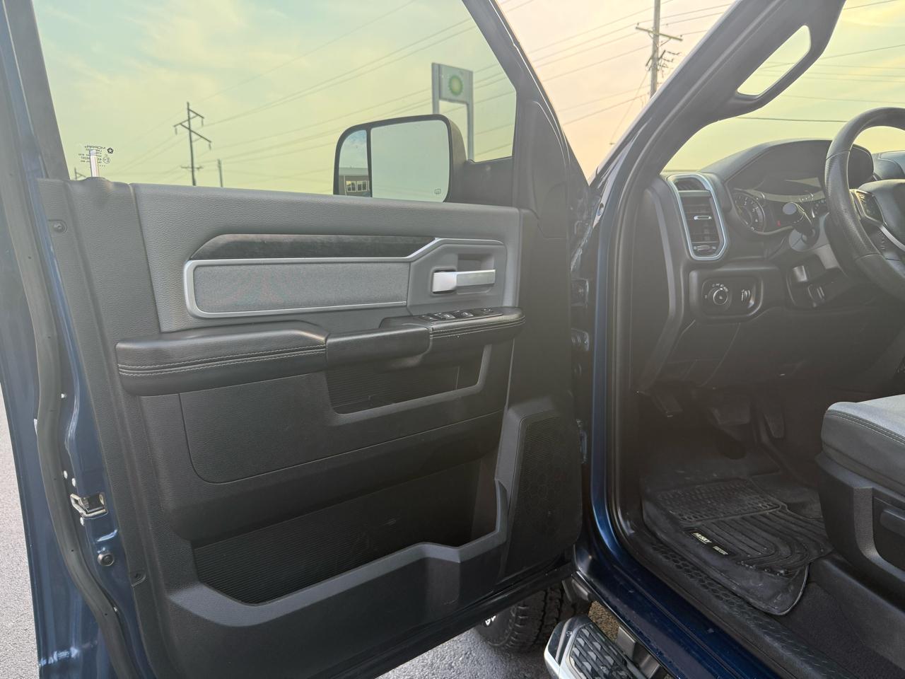 RAM 2500 4WD Crew Cab 169" Big Horn 2021