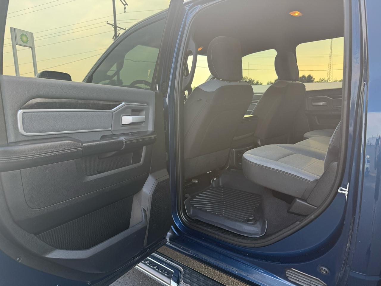 RAM 2500 4WD Crew Cab 169" Big Horn 2021