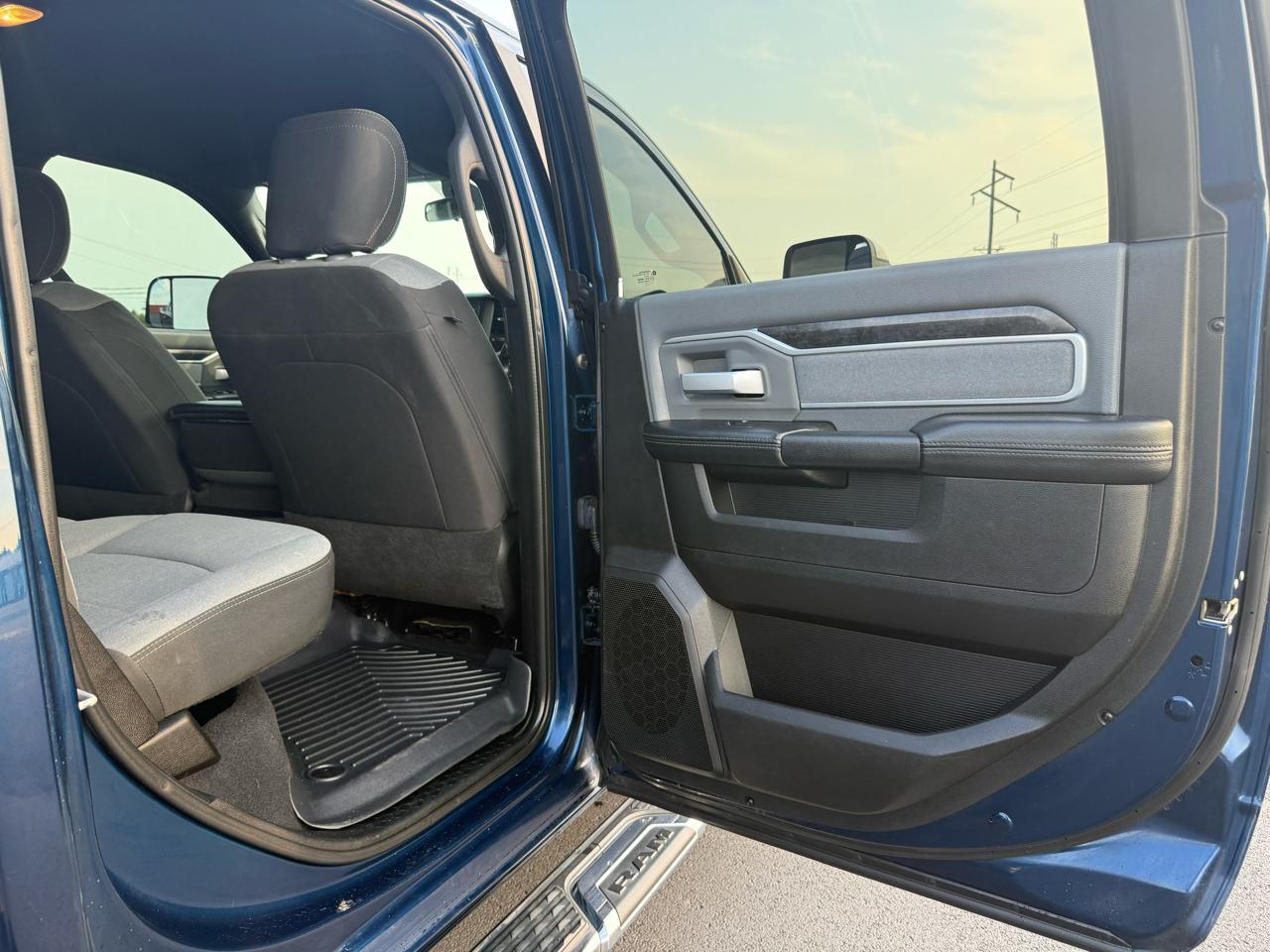 RAM 2500 4WD Crew Cab 169" Big Horn 2021