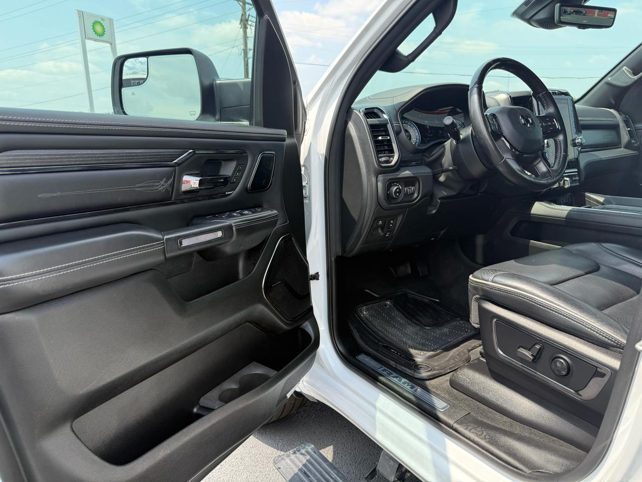 RAM 1500 Limited Crew Cab SWB 4WD 2022