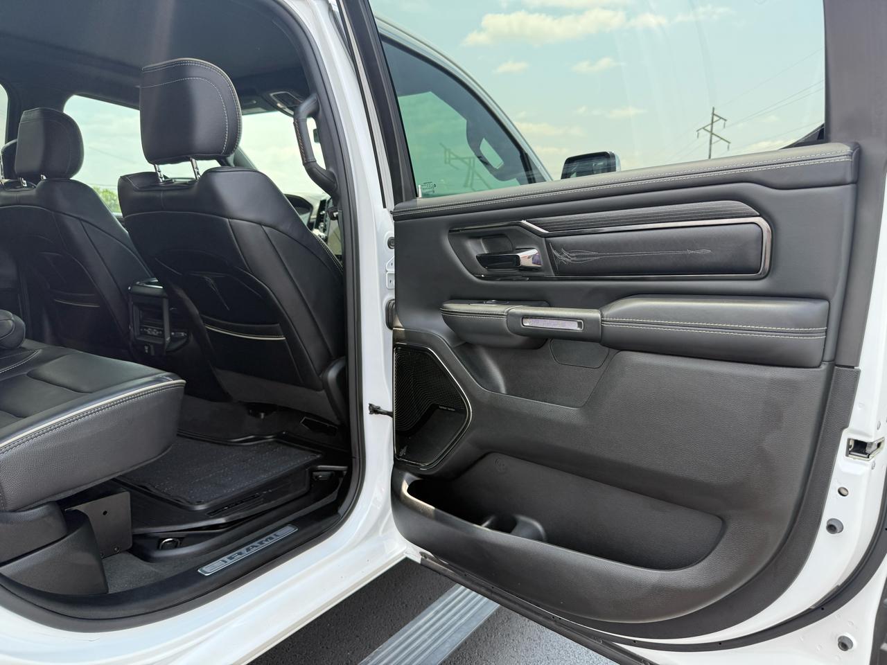 RAM 1500 Limited Crew Cab SWB 4WD 2022
