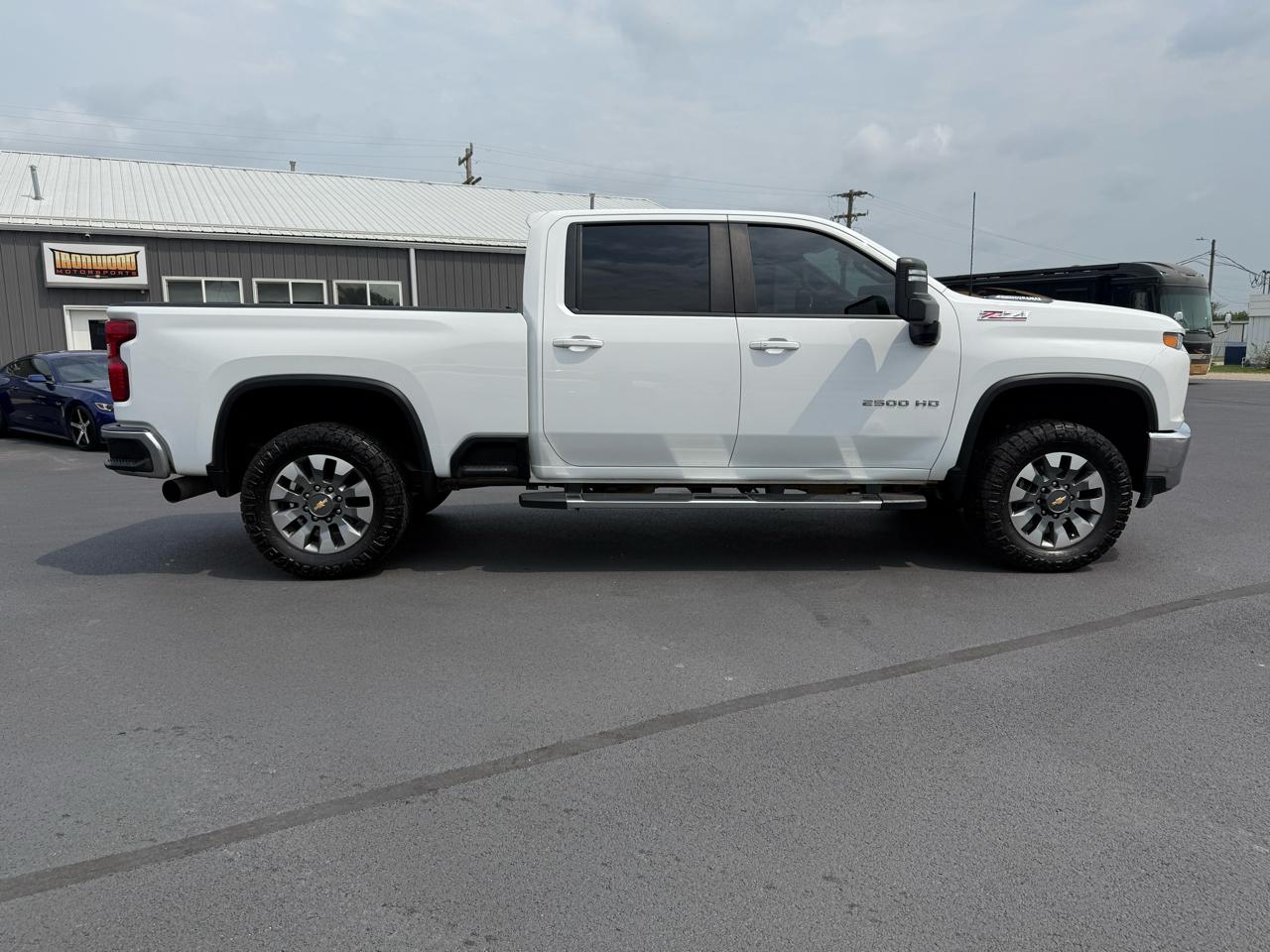 Chevrolet Silverado 2500HD 4WD Crew Cab 159" LT 2022
