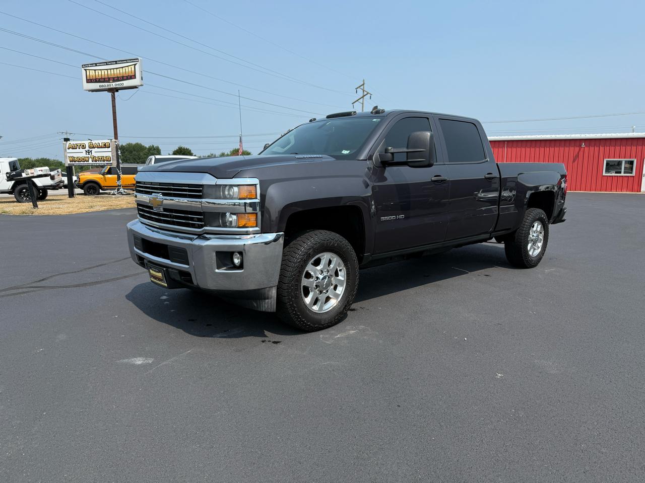 Chevrolet Silverado 3500HD LT Crew Cab 4WD 2015