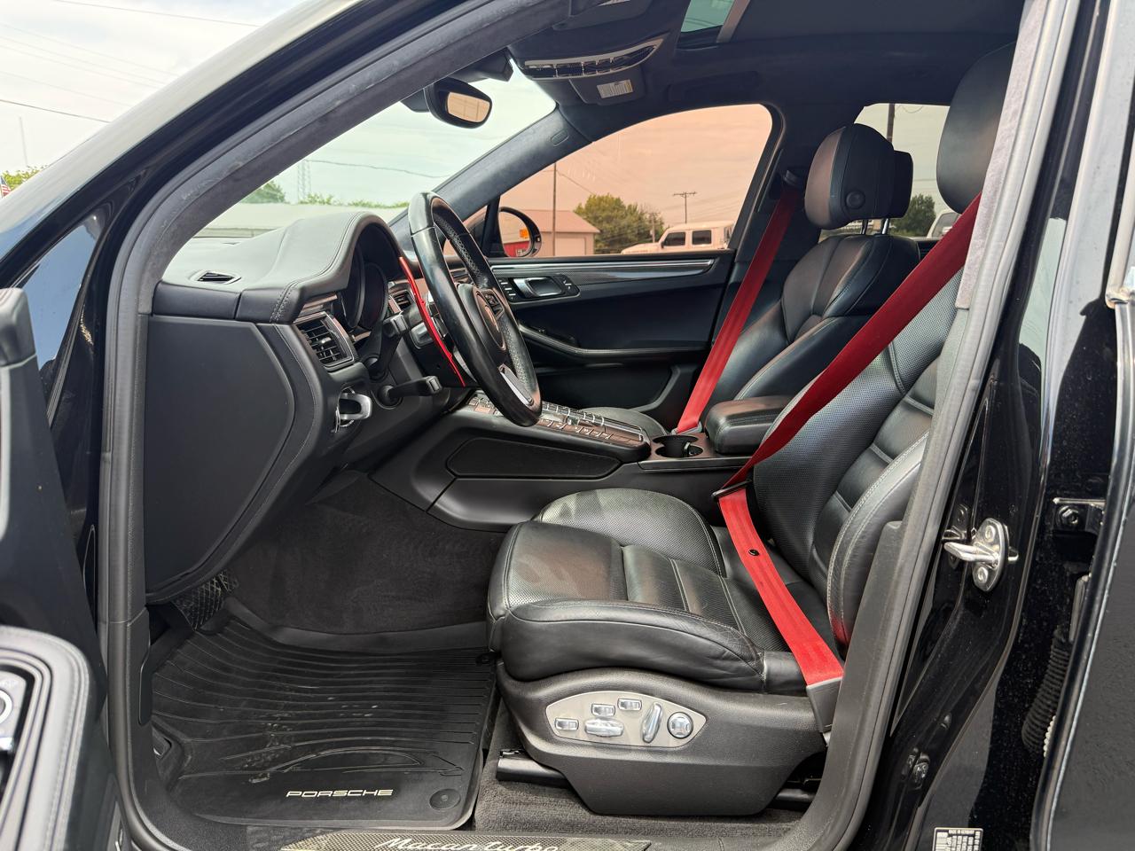 Porsche Macan Turbo 2017
