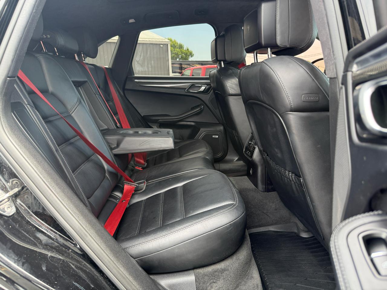 Porsche Macan Turbo 2017