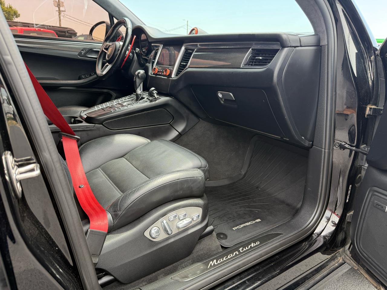 Porsche Macan Turbo 2017