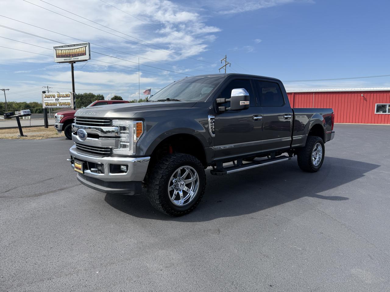 Ford F-250 SD Lariat Crew Cab 4WD 2017