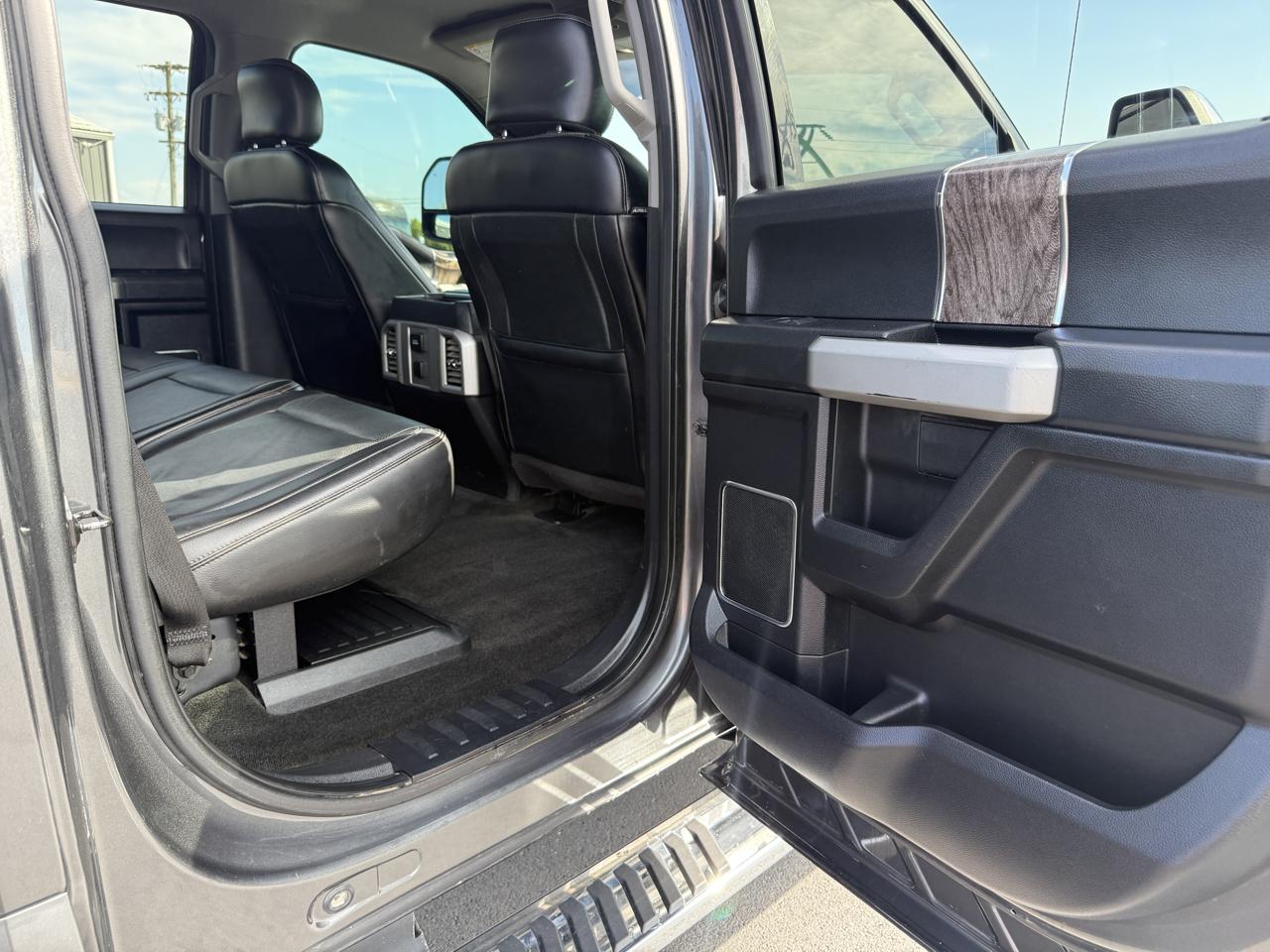 Ford F-250 SD Lariat Crew Cab 4WD 2017