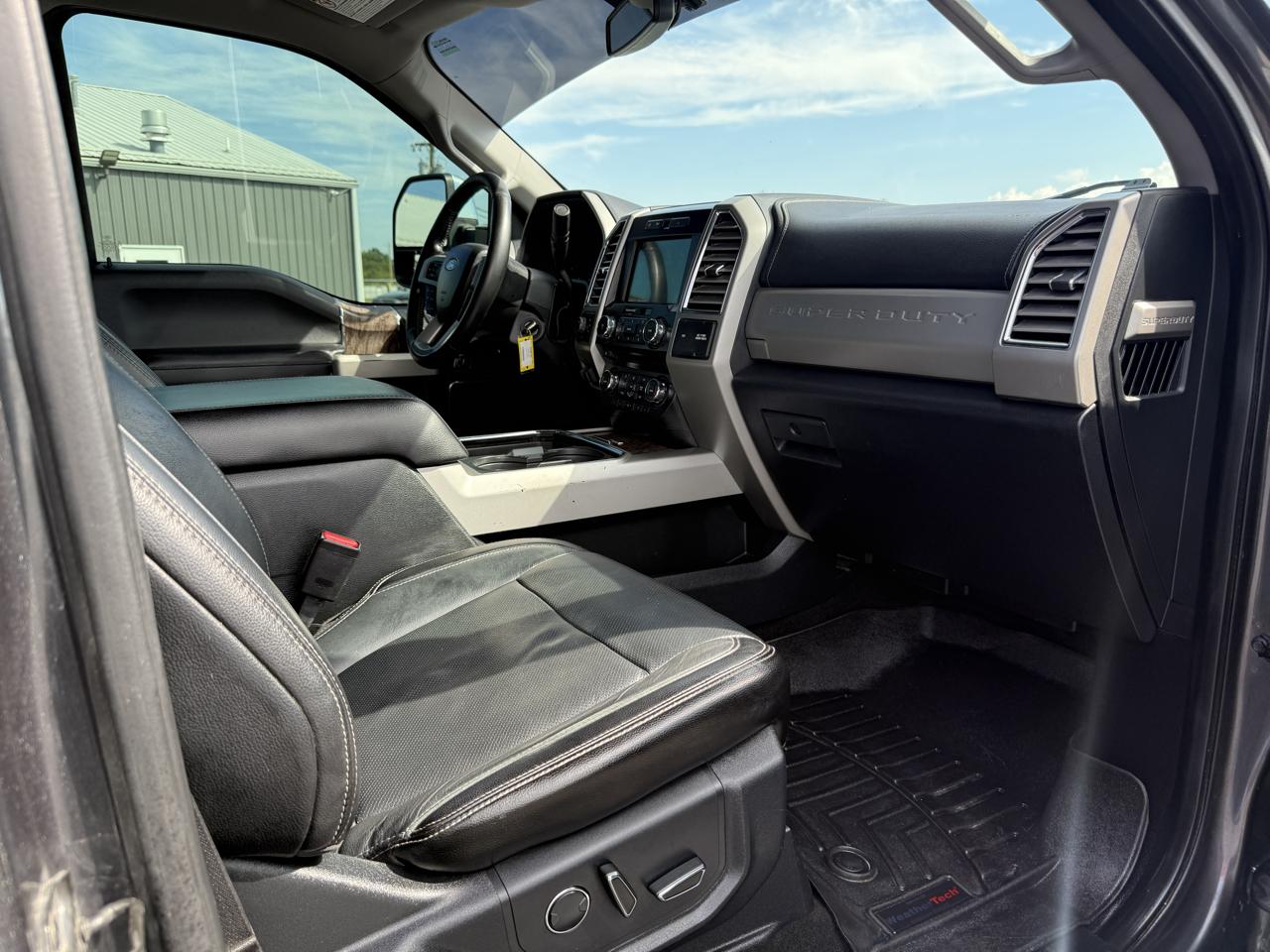 Ford F-250 SD Lariat Crew Cab 4WD 2017