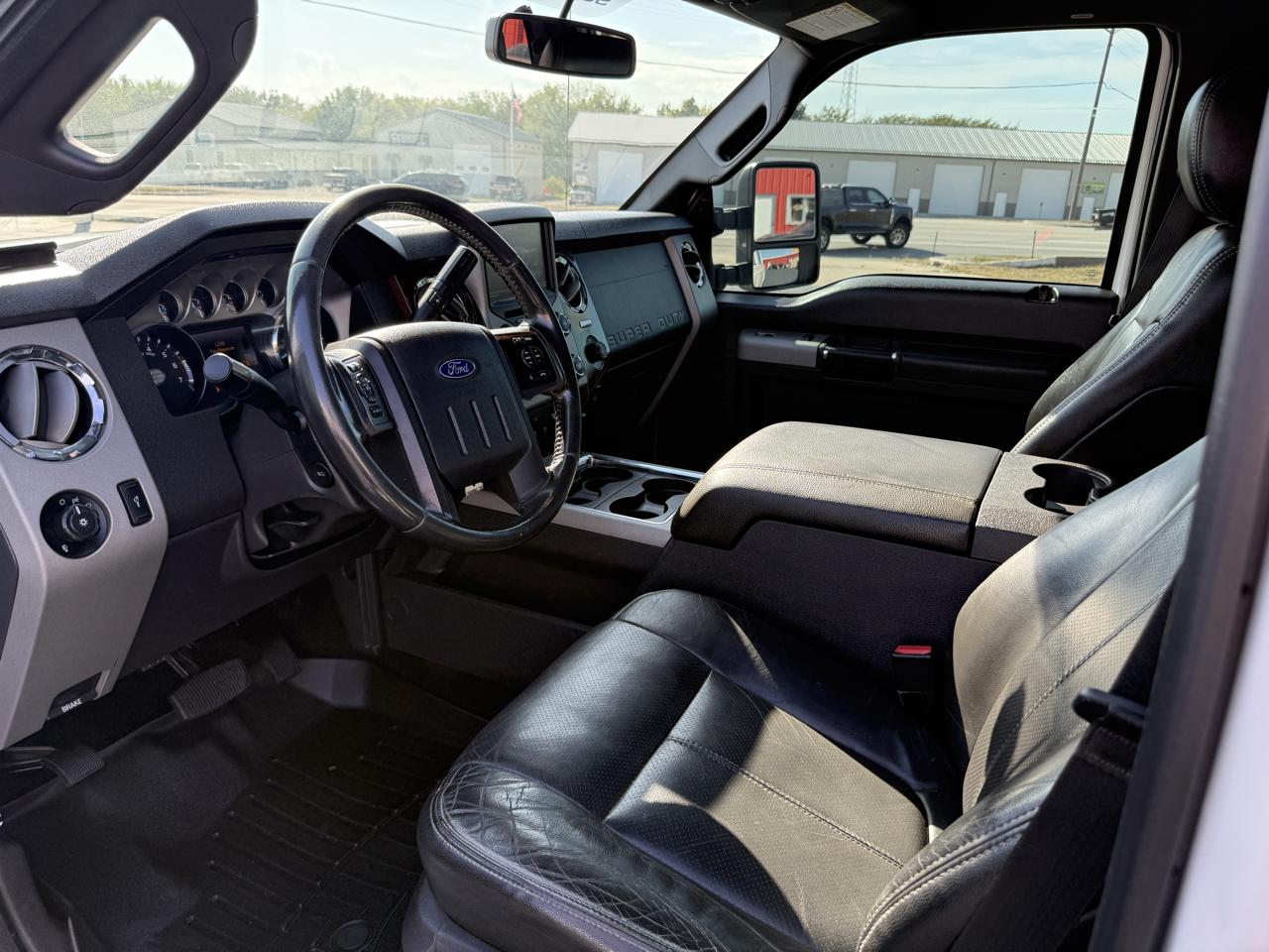 Ford F-350 SD Lariat Crew Cab 4WD 2013
