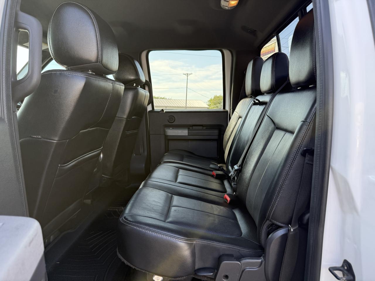 Ford F-350 SD Lariat Crew Cab 4WD 2013
