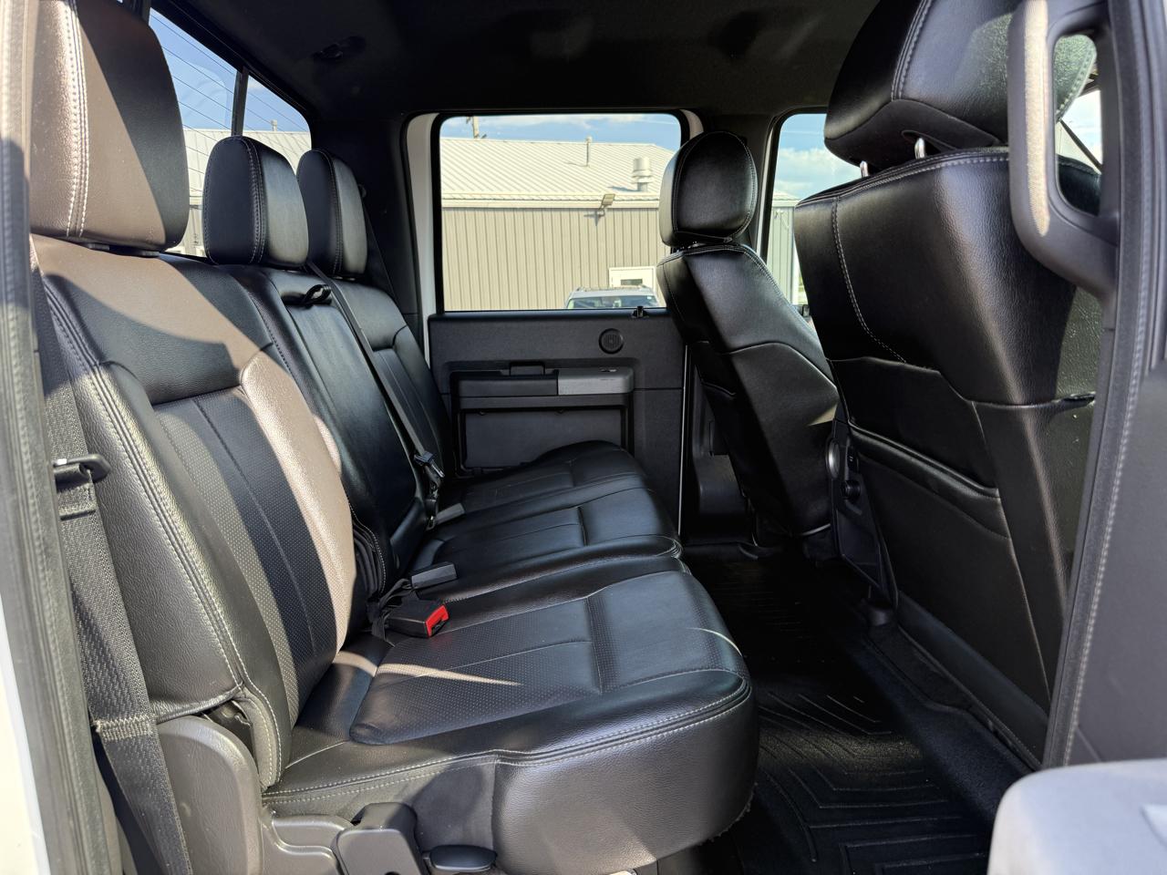 Ford F-350 SD Lariat Crew Cab 4WD 2013