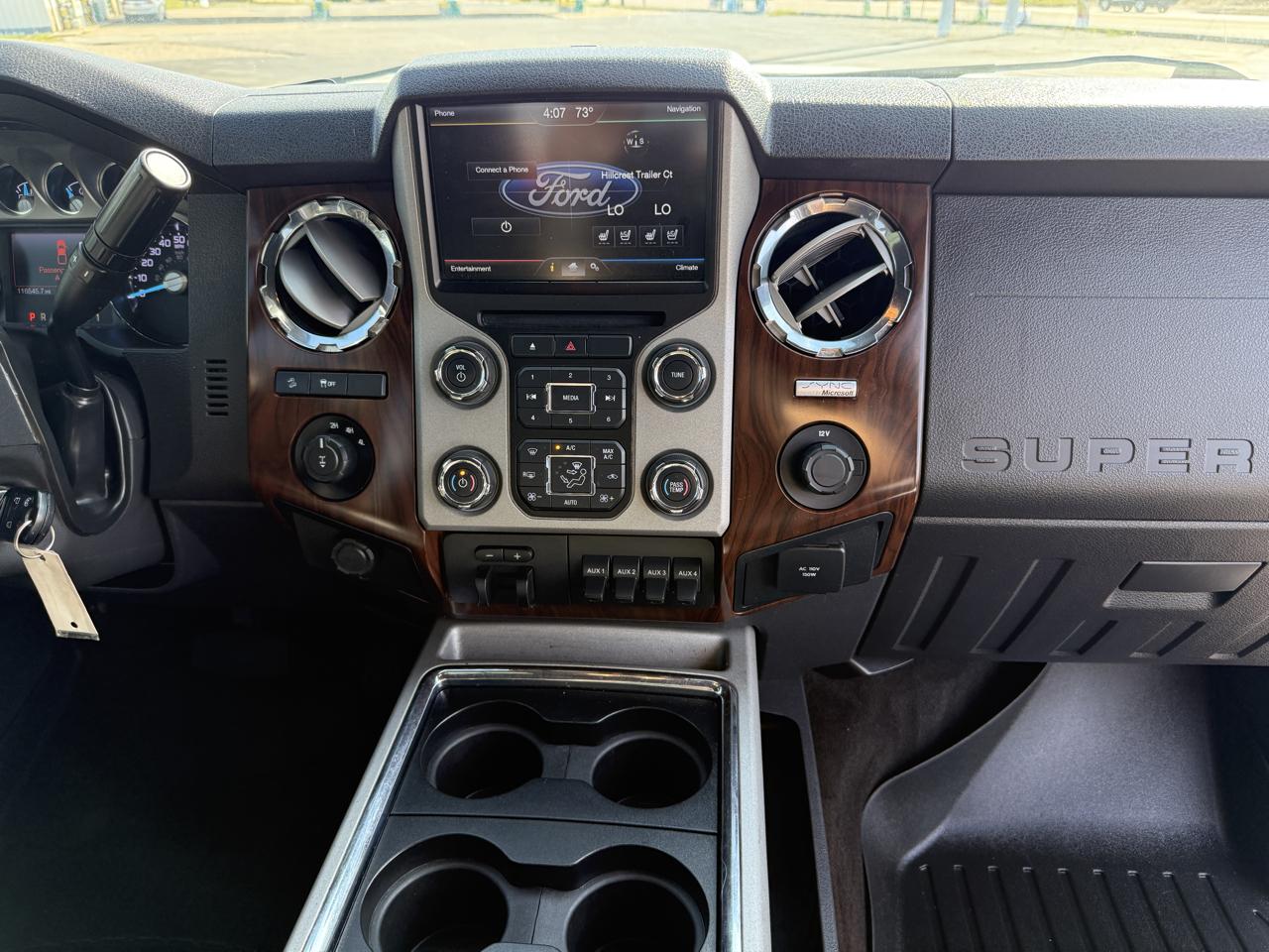 Ford F-350 SD Lariat Crew Cab 4WD 2013