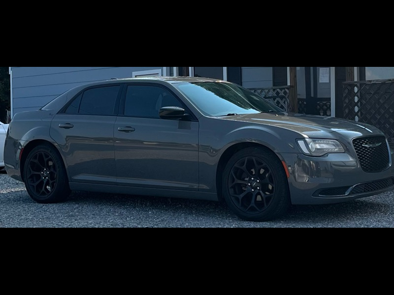 2019 Chrysler 300
