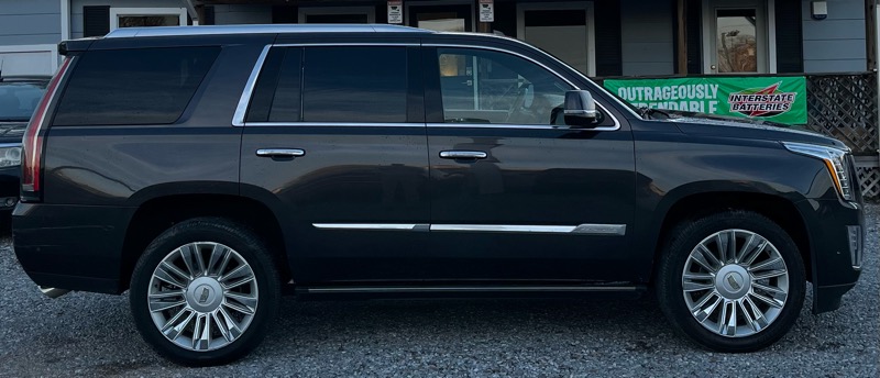Cadillac Escalade Platinum 2WD 2018