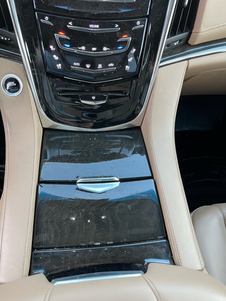 Cadillac Escalade Platinum 2WD 2018