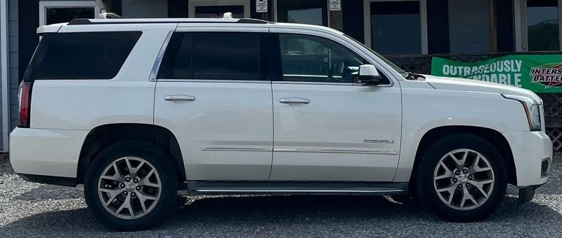 GMC Yukon Denali 4WD 2015