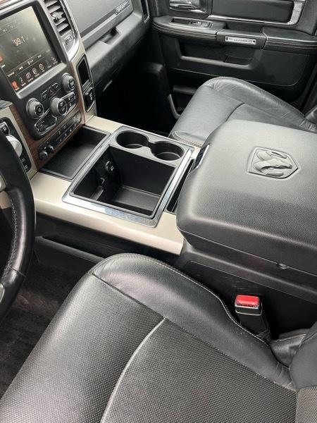 RAM 1500 Laramie Crew Cab SWB 4WD 2015