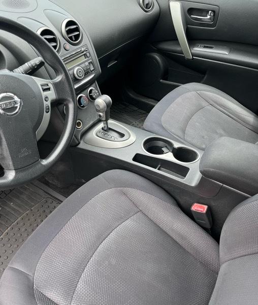 Nissan Rogue S AWD 2011