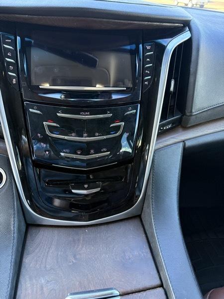 Cadillac Escalade Premium 2WD 2018