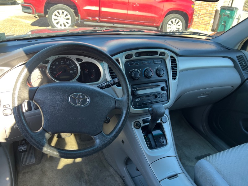 Toyota Highlander  2004