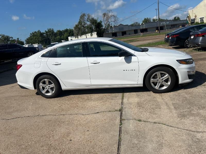 Chevrolet Malibu  2023