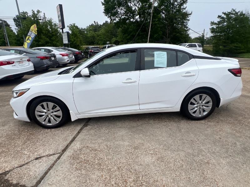 Nissan Sentra  2020