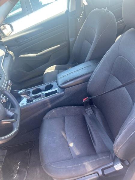 Nissan Altima  2023