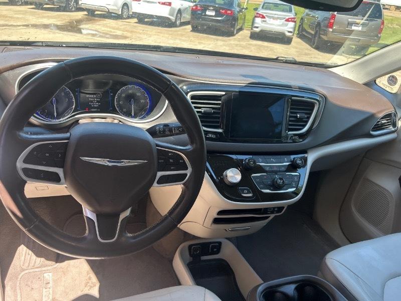 Chrysler Pacifica  2017