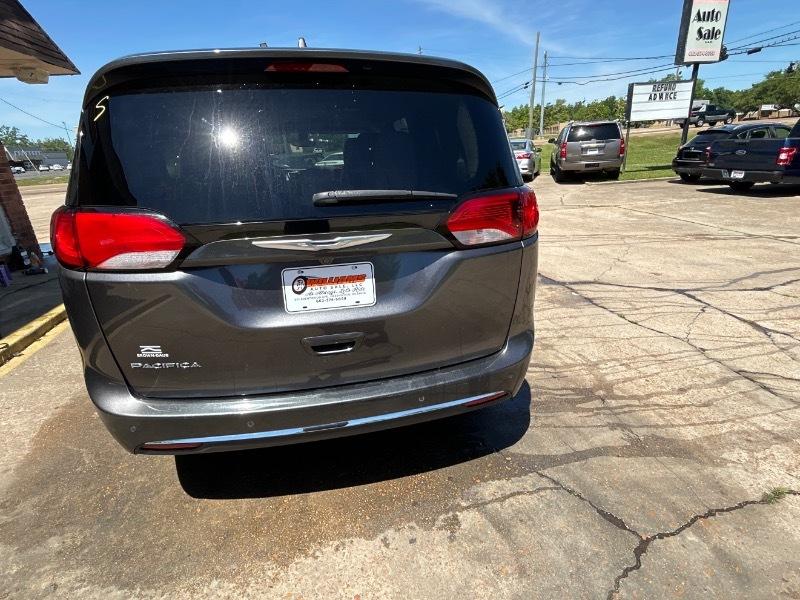 Chrysler Pacifica  2017