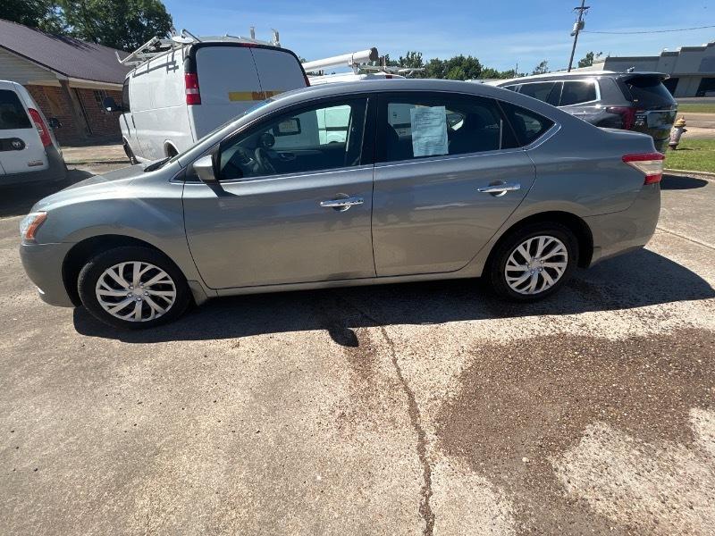 Nissan Sentra  2014
