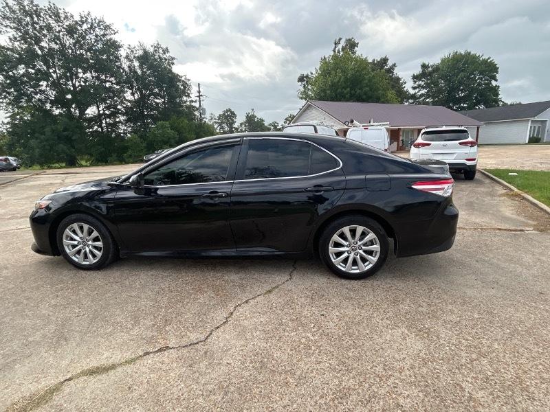 Toyota Camry  2018