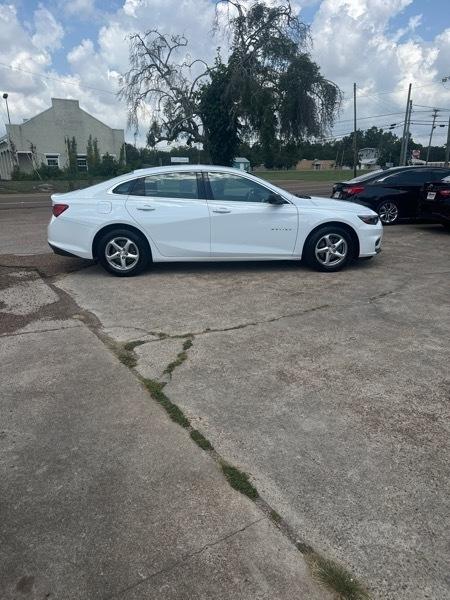 Chevrolet Malibu  2017