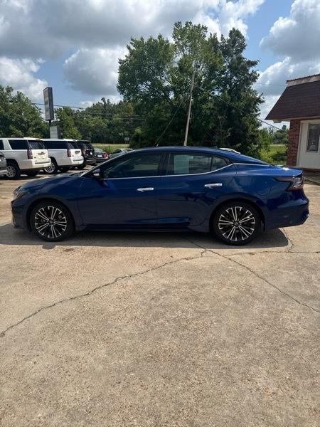 Nissan Maxima  2020