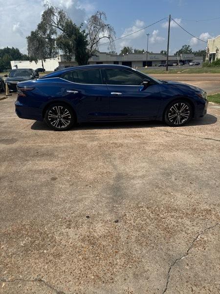 Nissan Maxima  2020