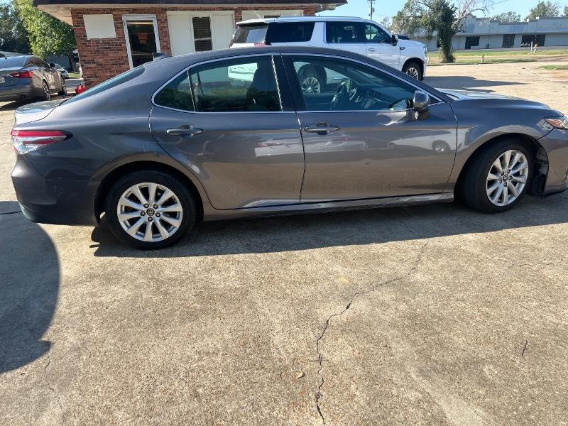 Toyota Camry  2018