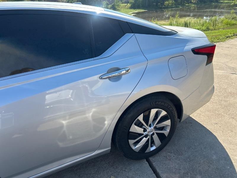 Nissan Altima  2020