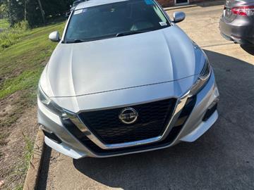 2020 Nissan Altima 