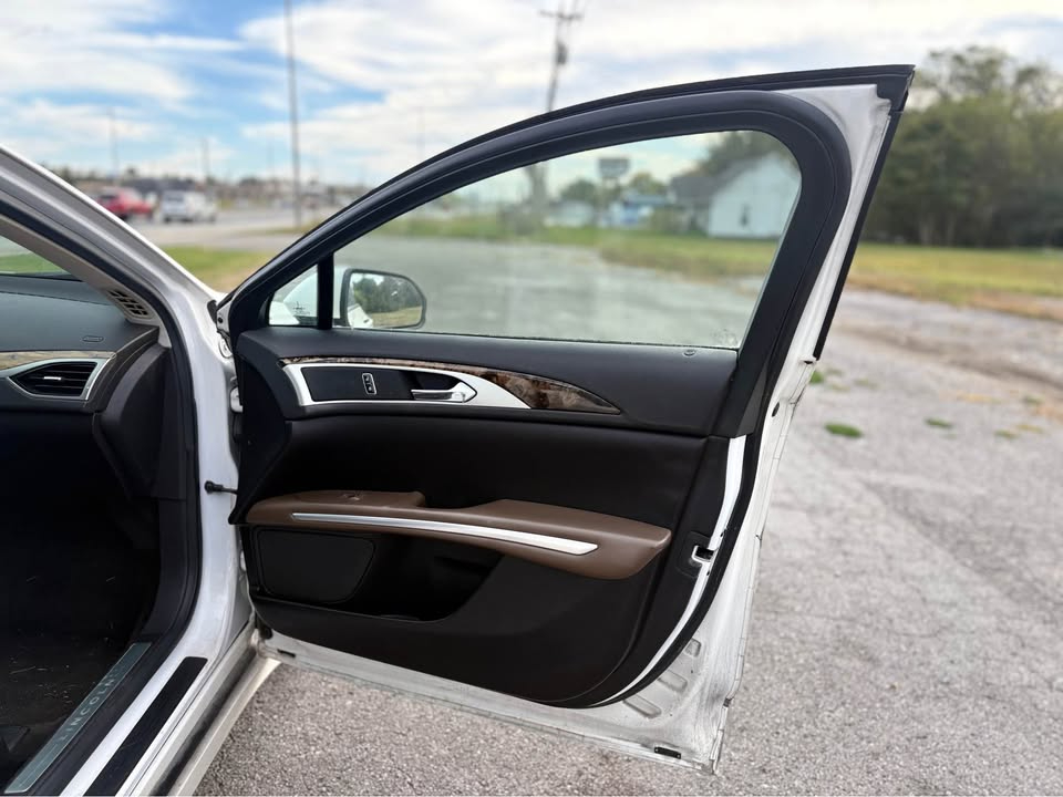 Lincoln MKZ AWD 2014