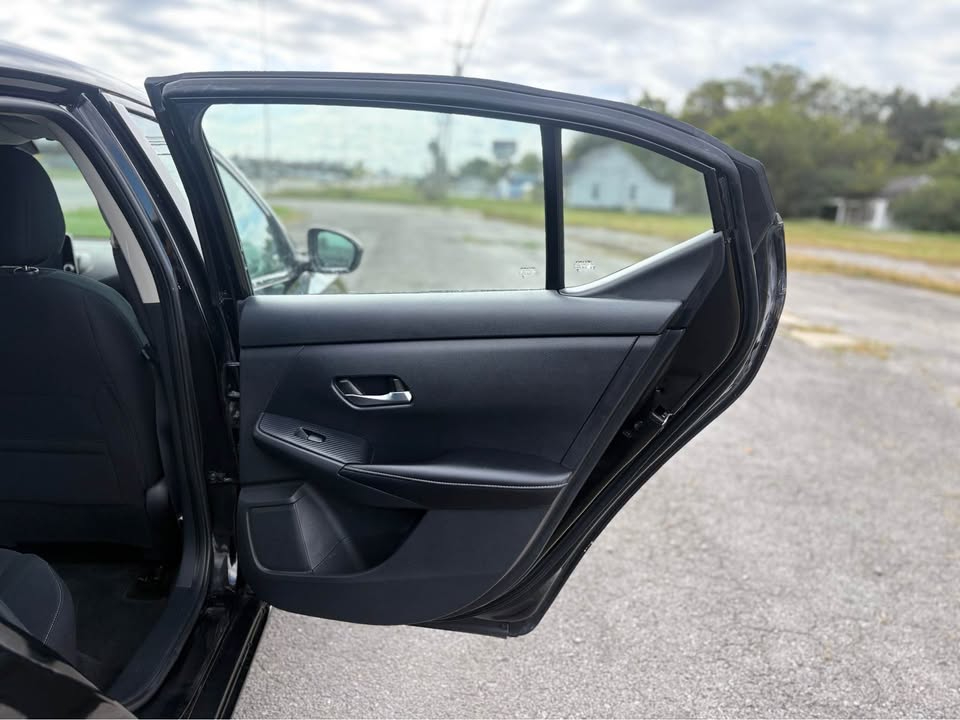 Nissan Sentra SV 2023