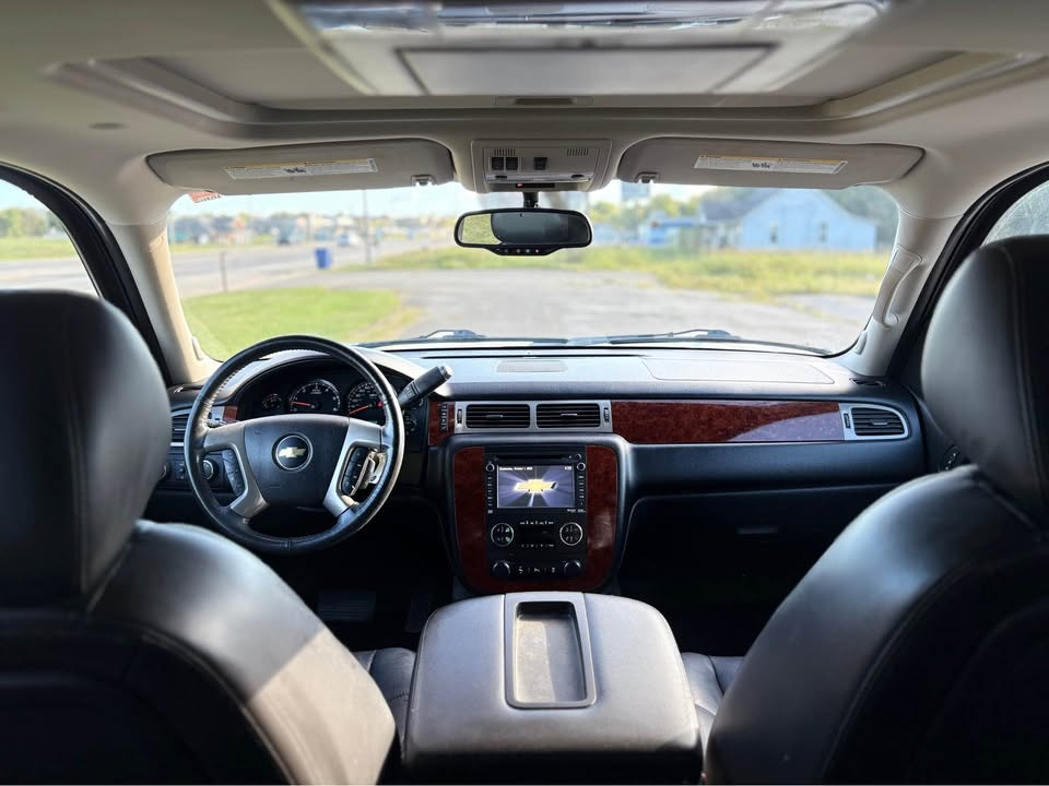 Chevrolet Tahoe LTZ 4WD 2012