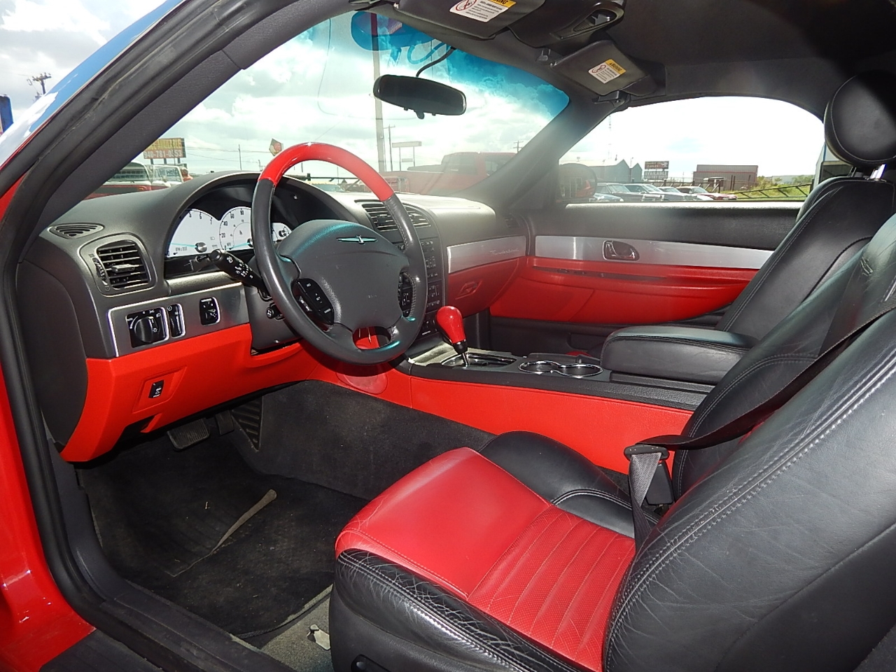 Ford Thunderbird Deluxe 2002