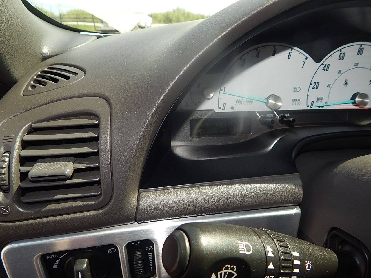 Ford Thunderbird Deluxe 2002