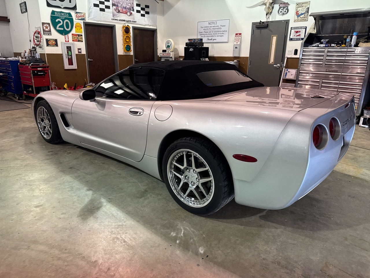 Chevrolet Corvette Convertible 2001