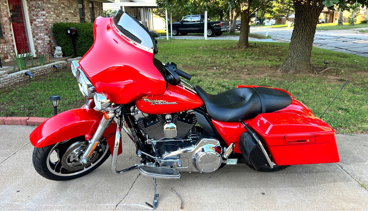 Harley-Davidson FLHX  2010