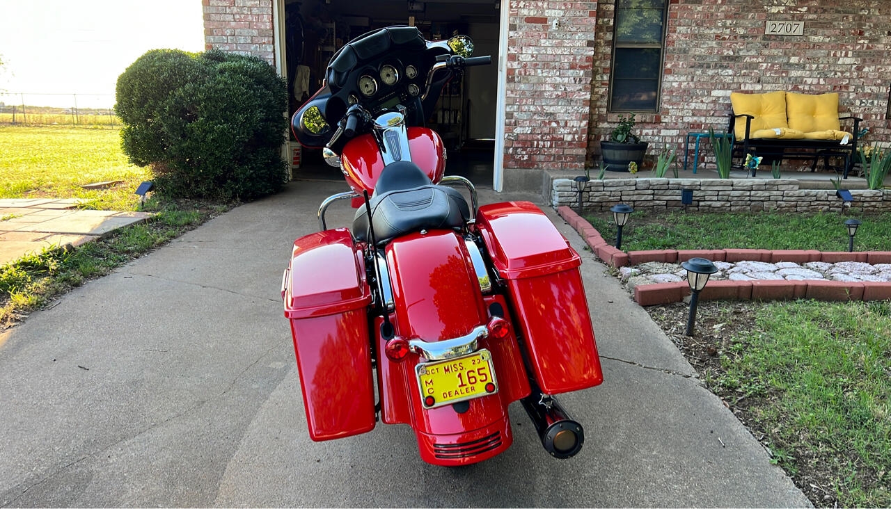 Harley-Davidson FLHX  2010