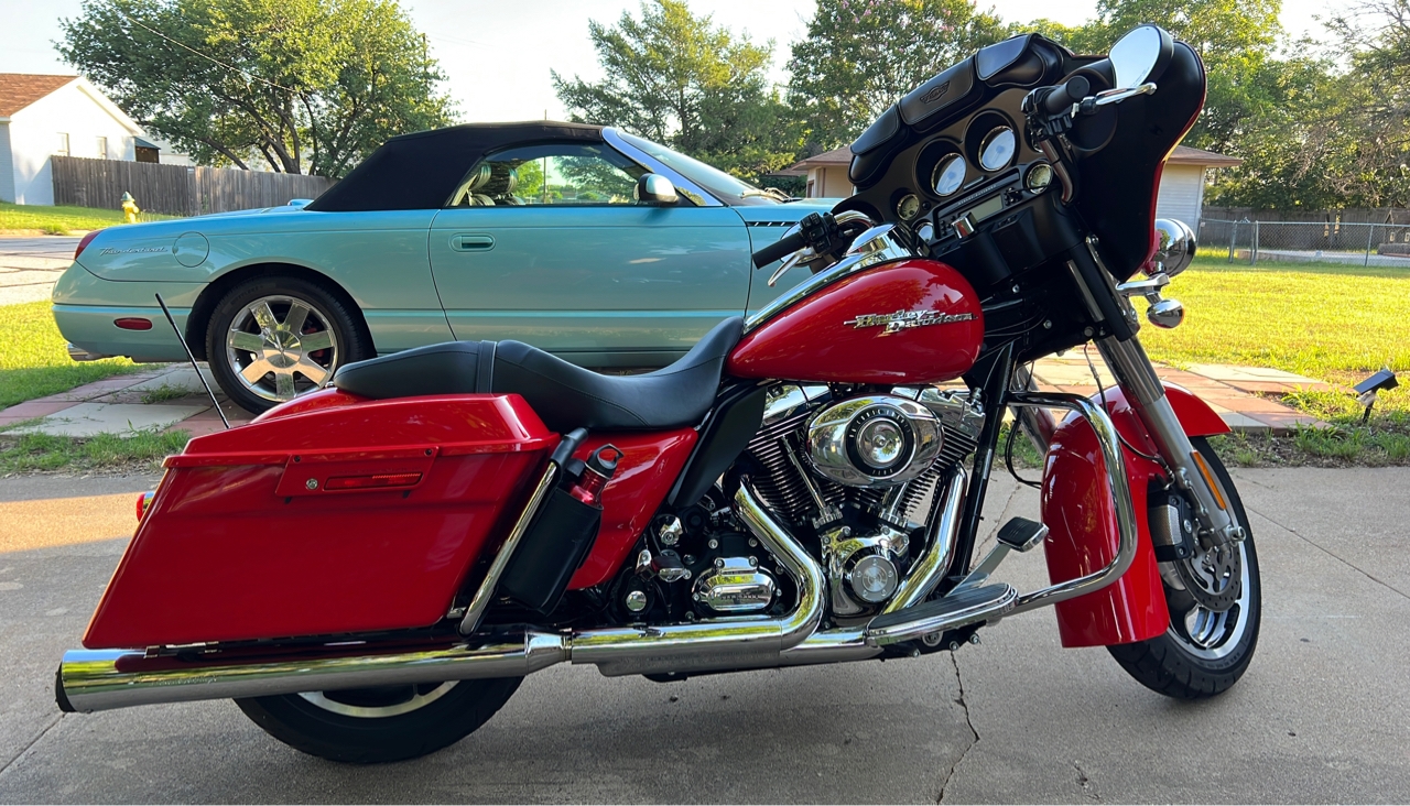 Harley-Davidson FLHX  2010