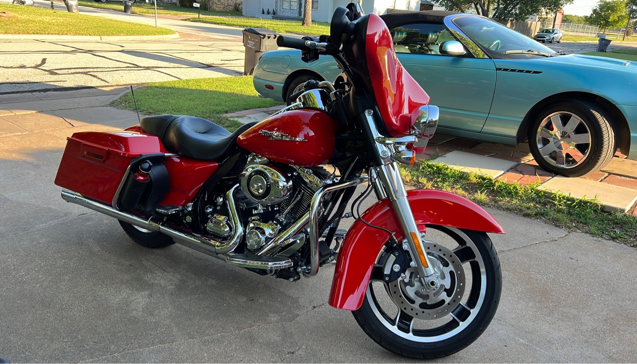 Harley-Davidson FLHX  2010