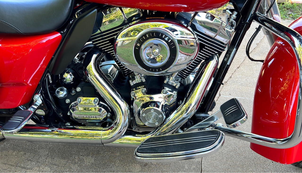 Harley-Davidson FLHX  2010