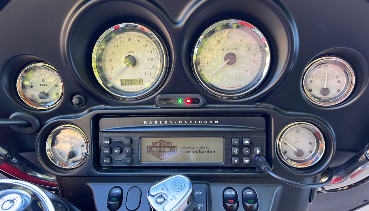 Harley-Davidson FLHX  2010